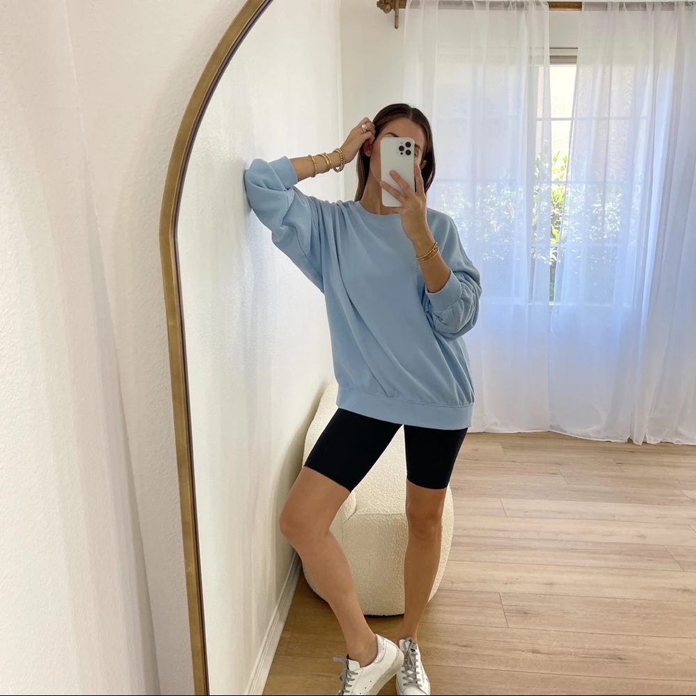 Grab + Go Essential Crew Neck Pullover